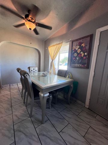 5607 Manmar Way, Sacramento, CA 95823