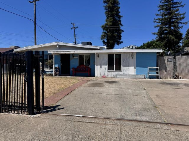 5607 Manmar Way, Sacramento, CA 95823
