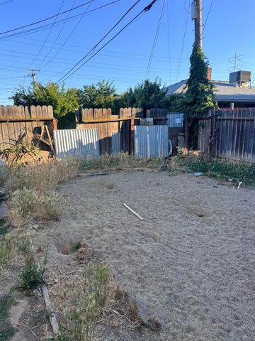 5607 Manmar Way, Sacramento, CA 95823