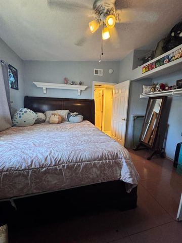 5607 Manmar Way, Sacramento, CA 95823