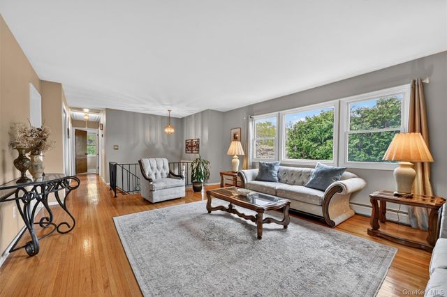 8 Cartwright Road, Stony Point, NY 10980