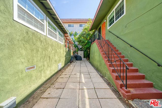 1112 Ocean Park Boulevard D, Santa Monica, CA 90405