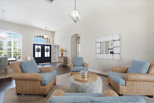 18918 SAINT LAURENT DRIVE, Lutz, FL 33558