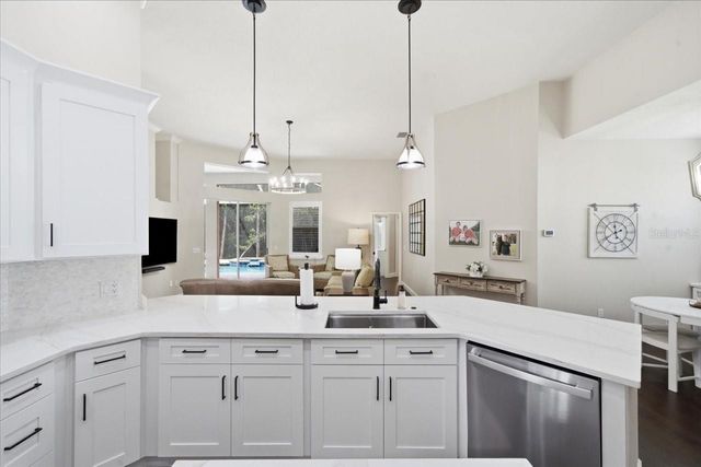 18918 SAINT LAURENT DRIVE, Lutz, FL 33558