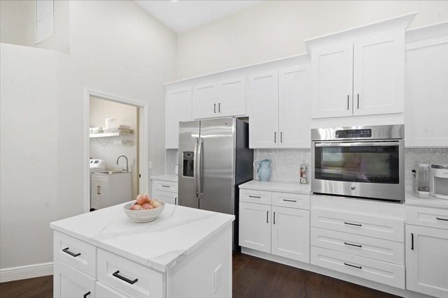 18918 SAINT LAURENT DRIVE, Lutz, FL 33558