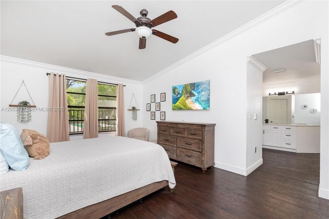 9153 Vineyard Lake Dr, Plantation, FL 33324