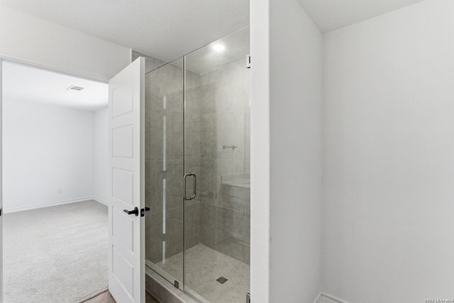 179 Thorny Grove, San Antonio, TX 78253