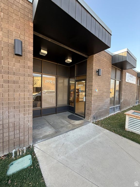 2970 S WEST TEMPLE, South Salt Lake, UT 84115