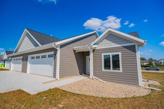 801 Vineyard Court, Cambridge, WI 53523