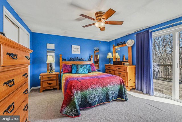 141 SIMMONS RD, Mechanicsburg, PA 17055