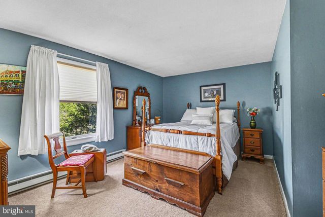 141 SIMMONS RD, Mechanicsburg, PA 17055