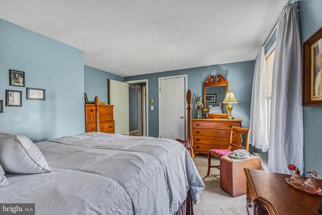 141 SIMMONS RD, Mechanicsburg, PA 17055