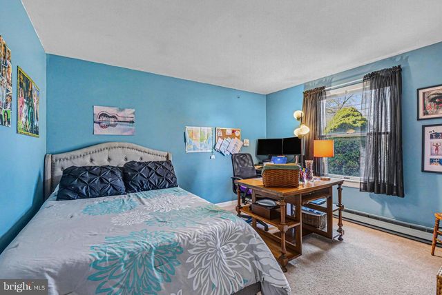 141 SIMMONS RD, Mechanicsburg, PA 17055