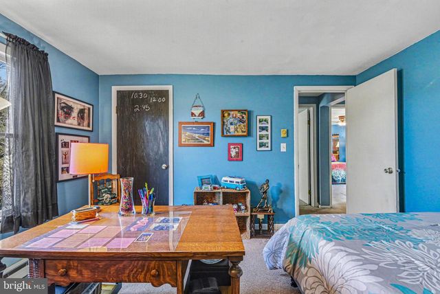 141 SIMMONS RD, Mechanicsburg, PA 17055