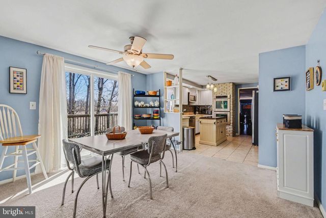 141 SIMMONS RD, Mechanicsburg, PA 17055