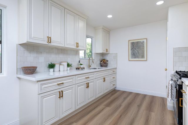 1185 E Evening Glow, Reedley, CA 93654