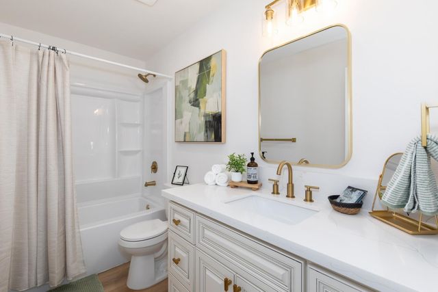 1185 E Evening Glow, Reedley, CA 93654