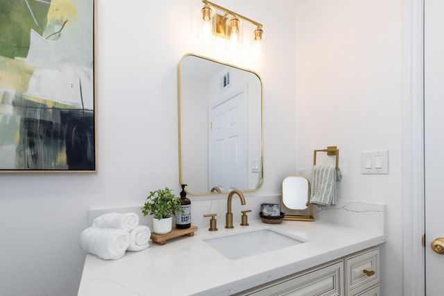 1185 E Evening Glow, Reedley, CA 93654