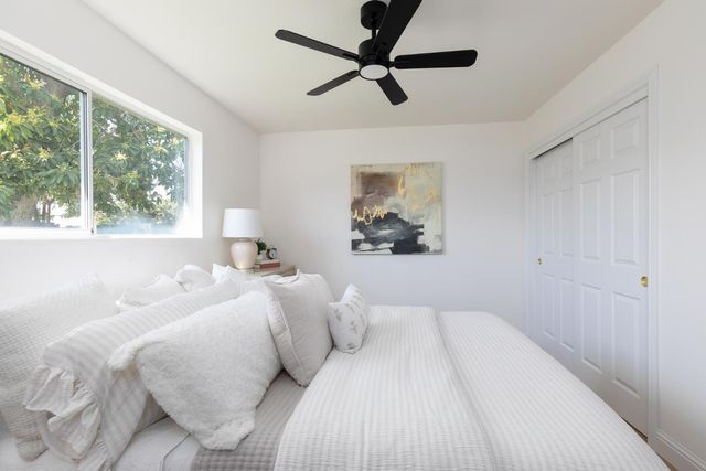 1185 E Evening Glow, Reedley, CA 93654