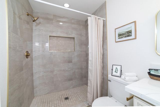 1185 E Evening Glow, Reedley, CA 93654