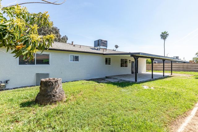 1185 E Evening Glow, Reedley, CA 93654