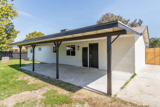 1185 E Evening Glow, Reedley, CA 93654