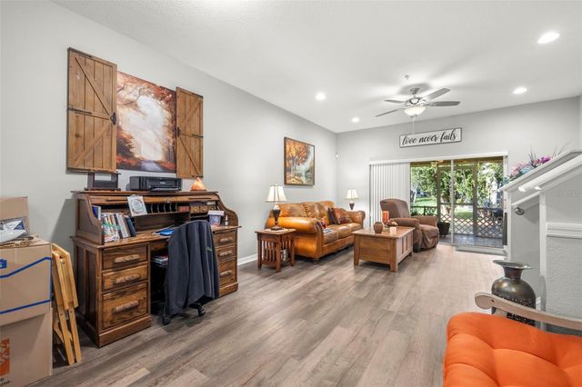 11231 KAPOK GRAND CIRCLE, St Petersburg, FL 33708