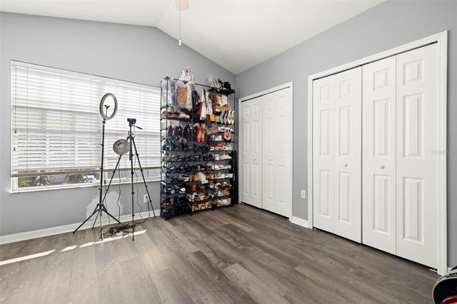 11231 KAPOK GRAND CIRCLE, St Petersburg, FL 33708