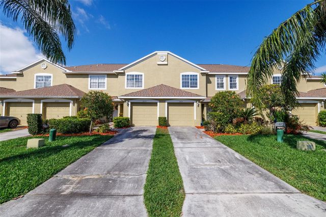 11231 KAPOK GRAND CIRCLE, St Petersburg, FL 33708