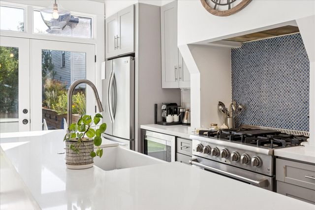 128 Payne Street, Houston, TX 77009