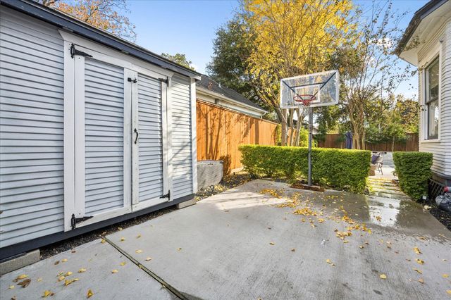 128 Payne Street, Houston, TX 77009