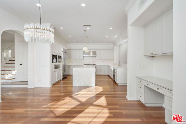 4110 Prado De Los Zorros, Calabasas, CA 91302