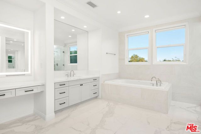 4110 Prado De Los Zorros, Calabasas, CA 91302