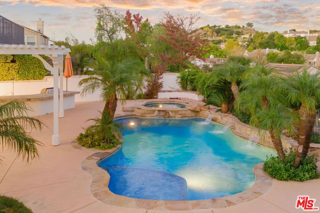 4110 Prado De Los Zorros, Calabasas, CA 91302