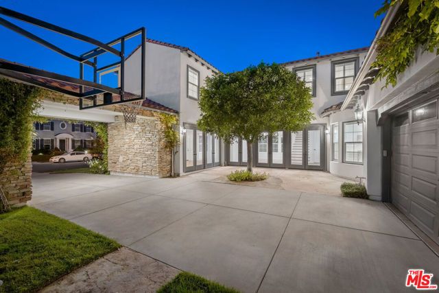 4110 Prado De Los Zorros, Calabasas, CA 91302