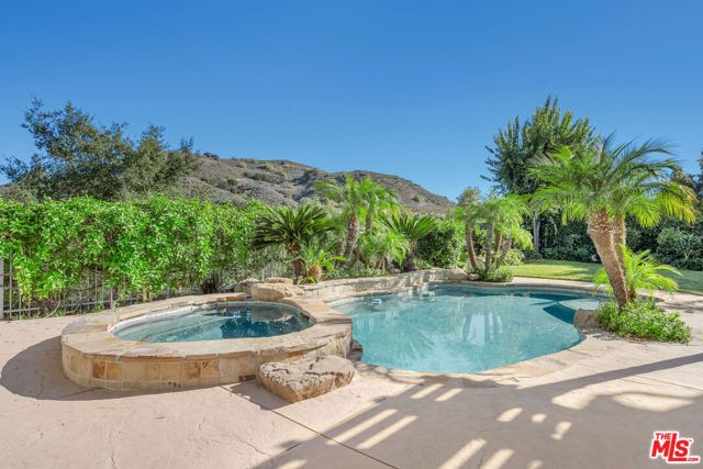 4110 Prado De Los Zorros, Calabasas, CA 91302