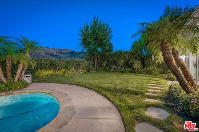 4110 Prado De Los Zorros, Calabasas, CA 91302