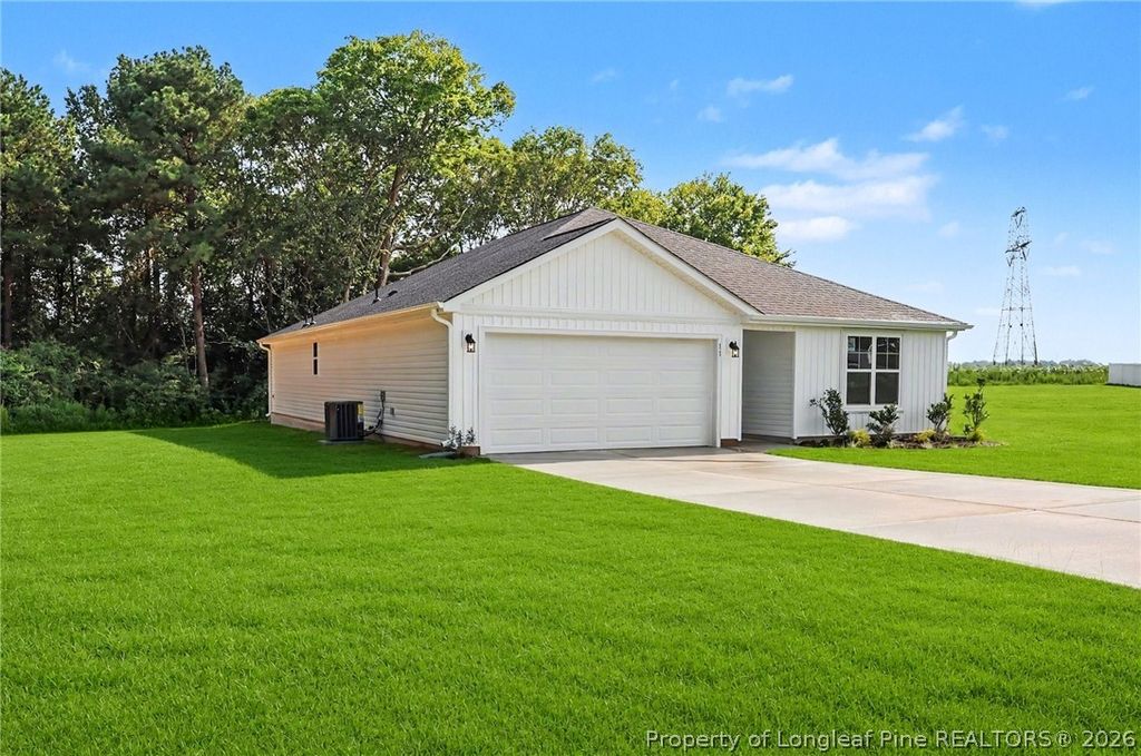 11 Baxley Drive, Dunn, NC 28334 — photo 3