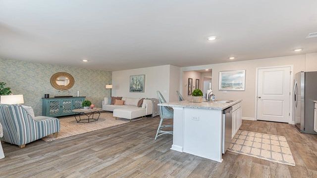 155 Ashworth Dr., Tabor City, NC 28463
