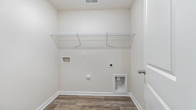 155 Ashworth Dr., Tabor City, NC 28463
