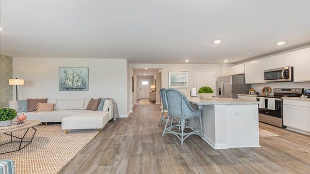 155 Ashworth Dr., Tabor City, NC 28463