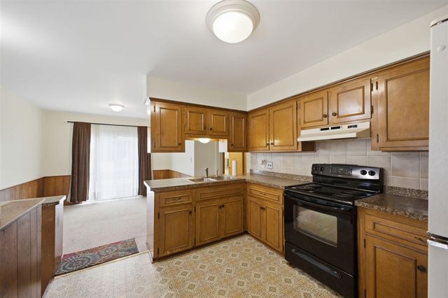 25248 Hass Street, Dearborn Heights, MI 48127