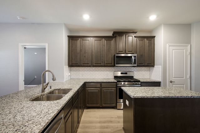 601 Cowboy Way, Anna, TX 75409