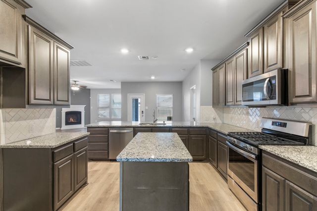 601 Cowboy Way, Anna, TX 75409