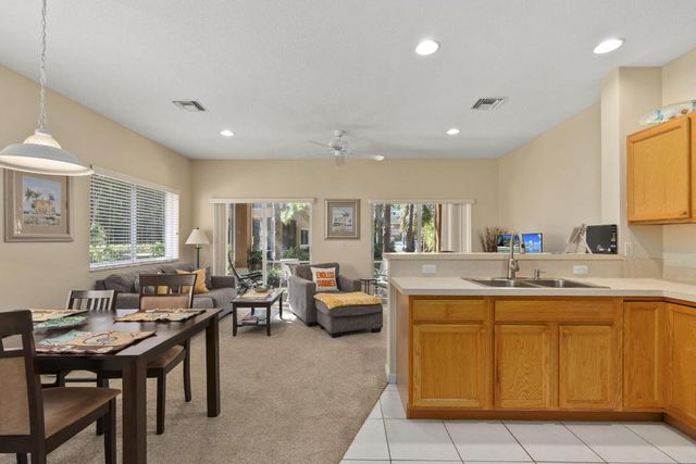 8233 Mulligan Cir, Port St Lucie, FL 34986