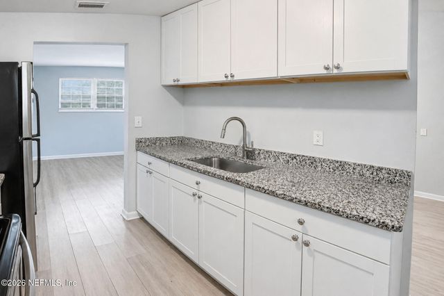 6931 MISS MUFFET Lane N, Jacksonville, FL 32210