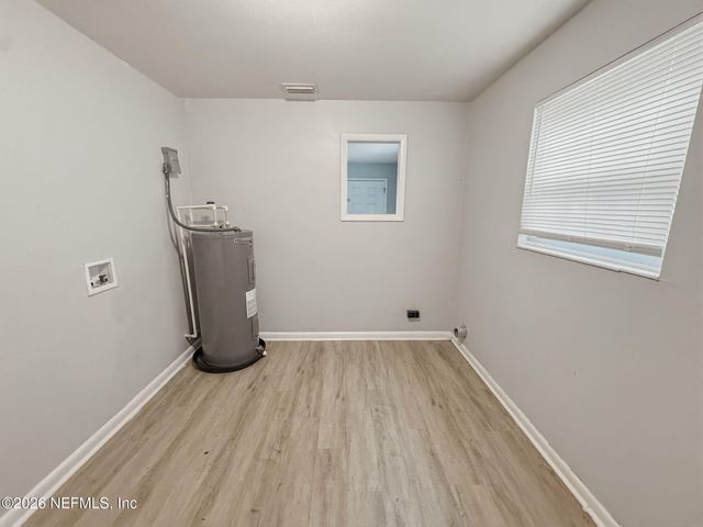 6931 MISS MUFFET Lane N, Jacksonville, FL 32210