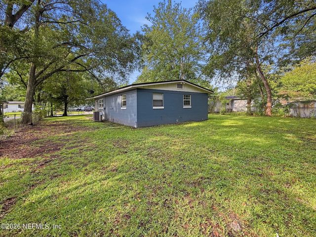6931 MISS MUFFET Lane N, Jacksonville, FL 32210