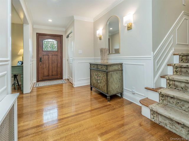 5 Fairfield Avenue, Port Washington, NY 11050