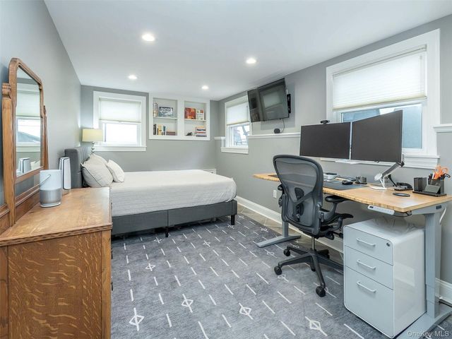 5 Fairfield Avenue, Port Washington, NY 11050